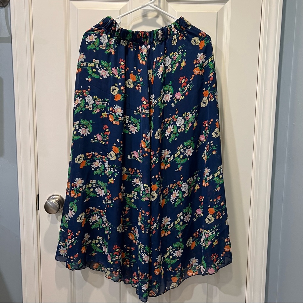 Floral print midi skirt